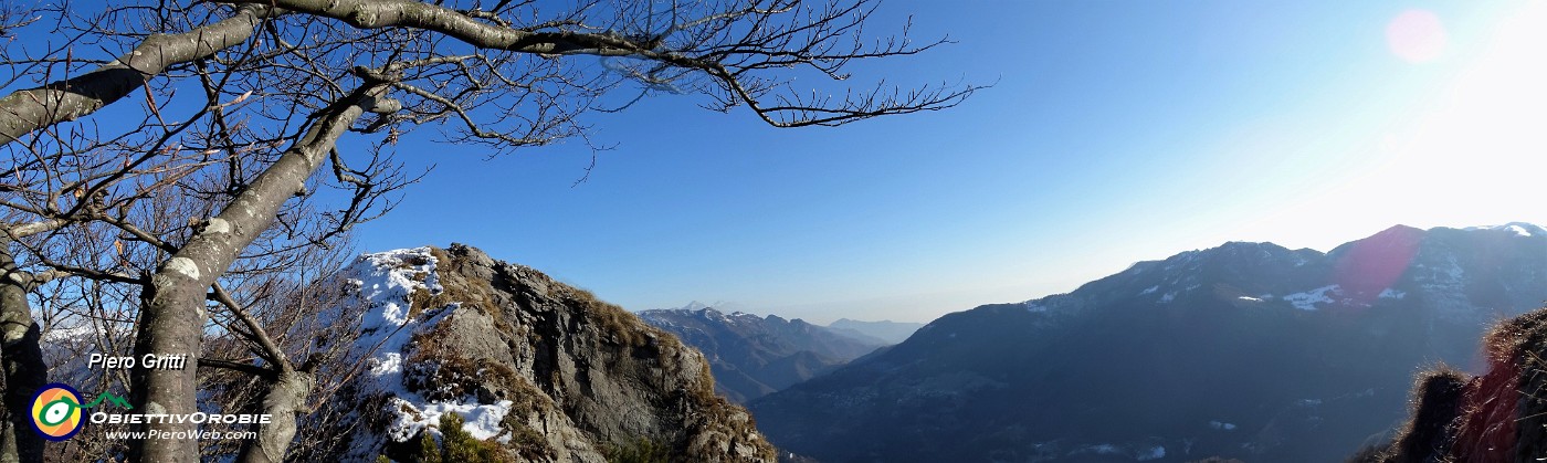 47 In cresta di vetta con bella vista sulla Val Taleggio.jpg